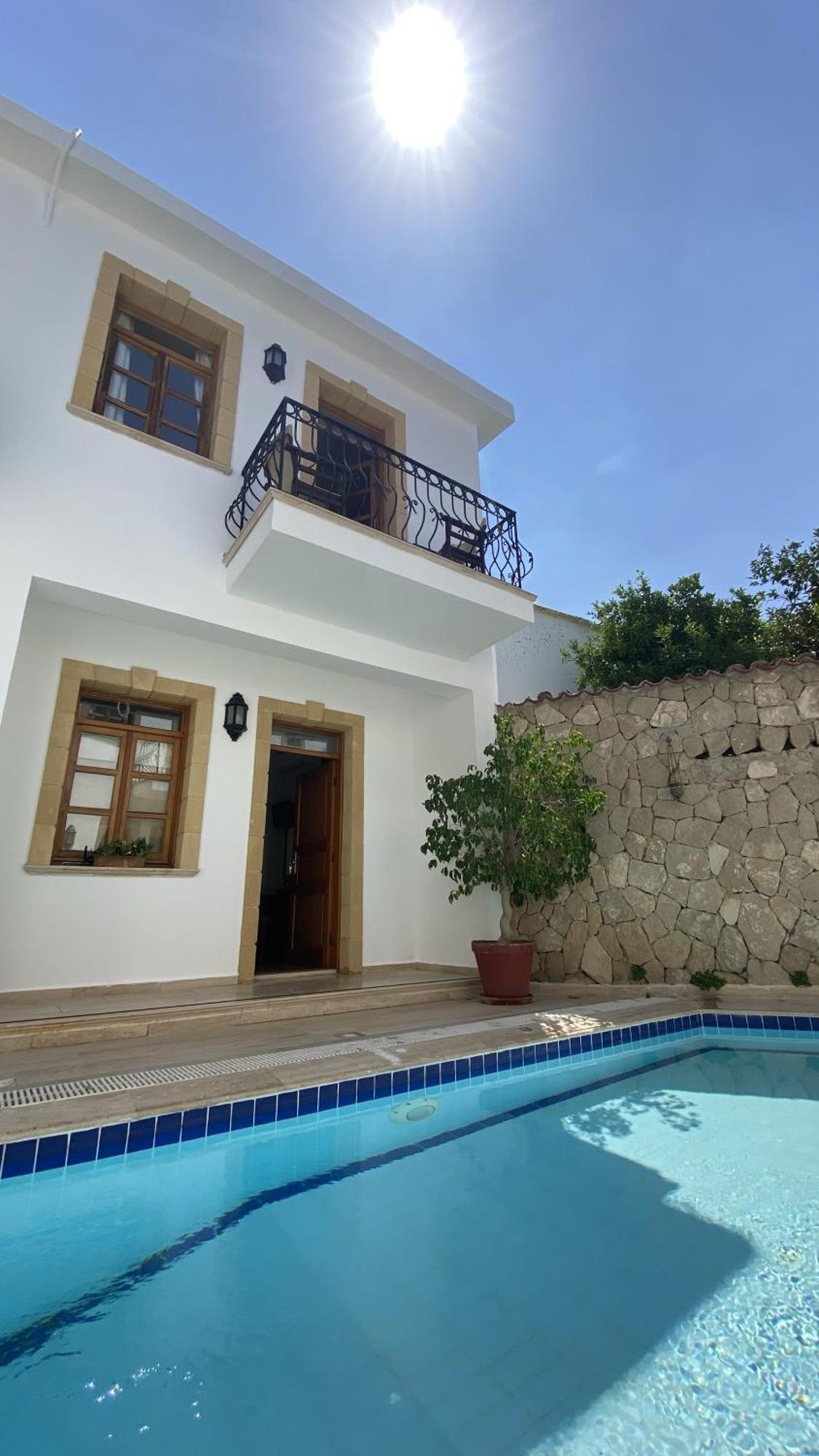Bellapais Abbey Boutique Girne
