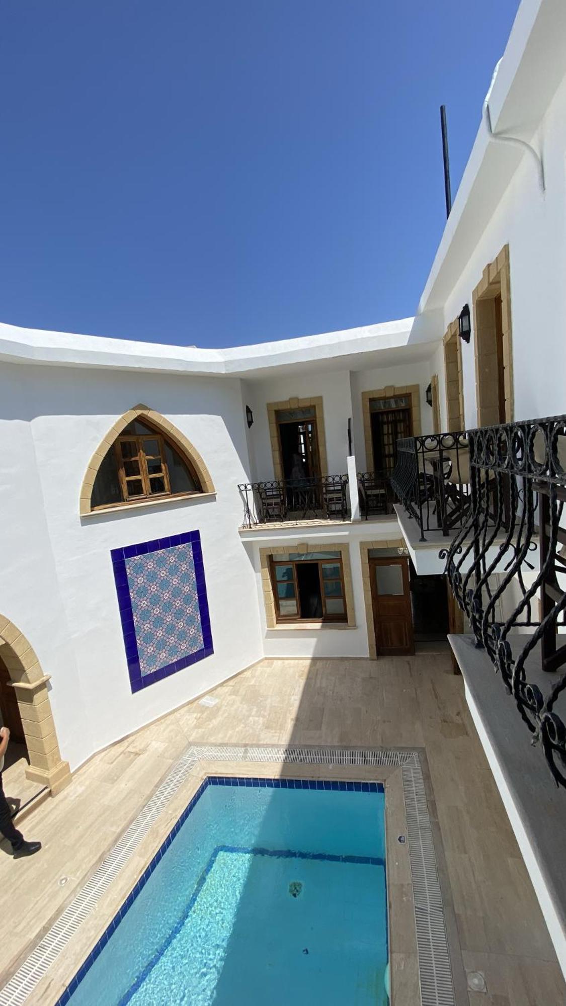 Hotel Bellapais Abbey Boutique *