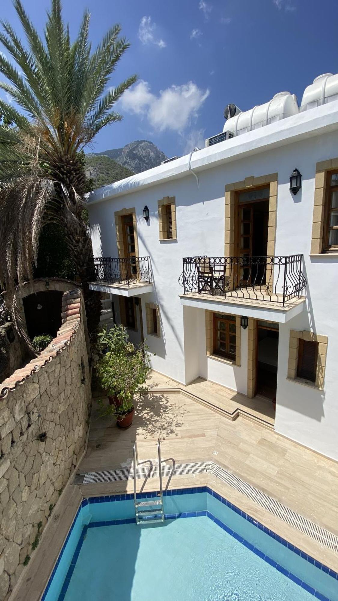 Otel Bellapais Abbey Boutique